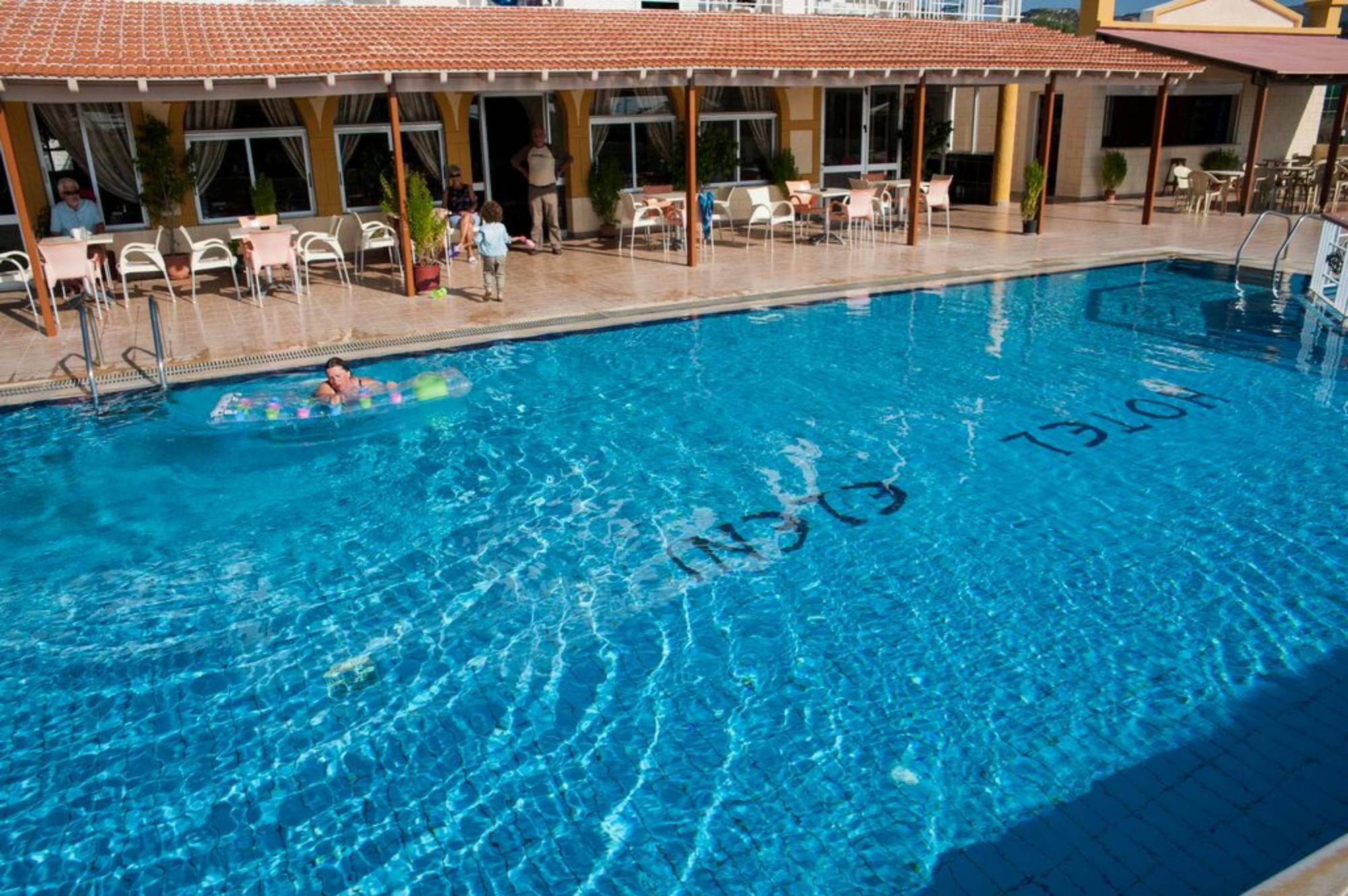 Eleni Hotel Kéfalos Buitenkant foto