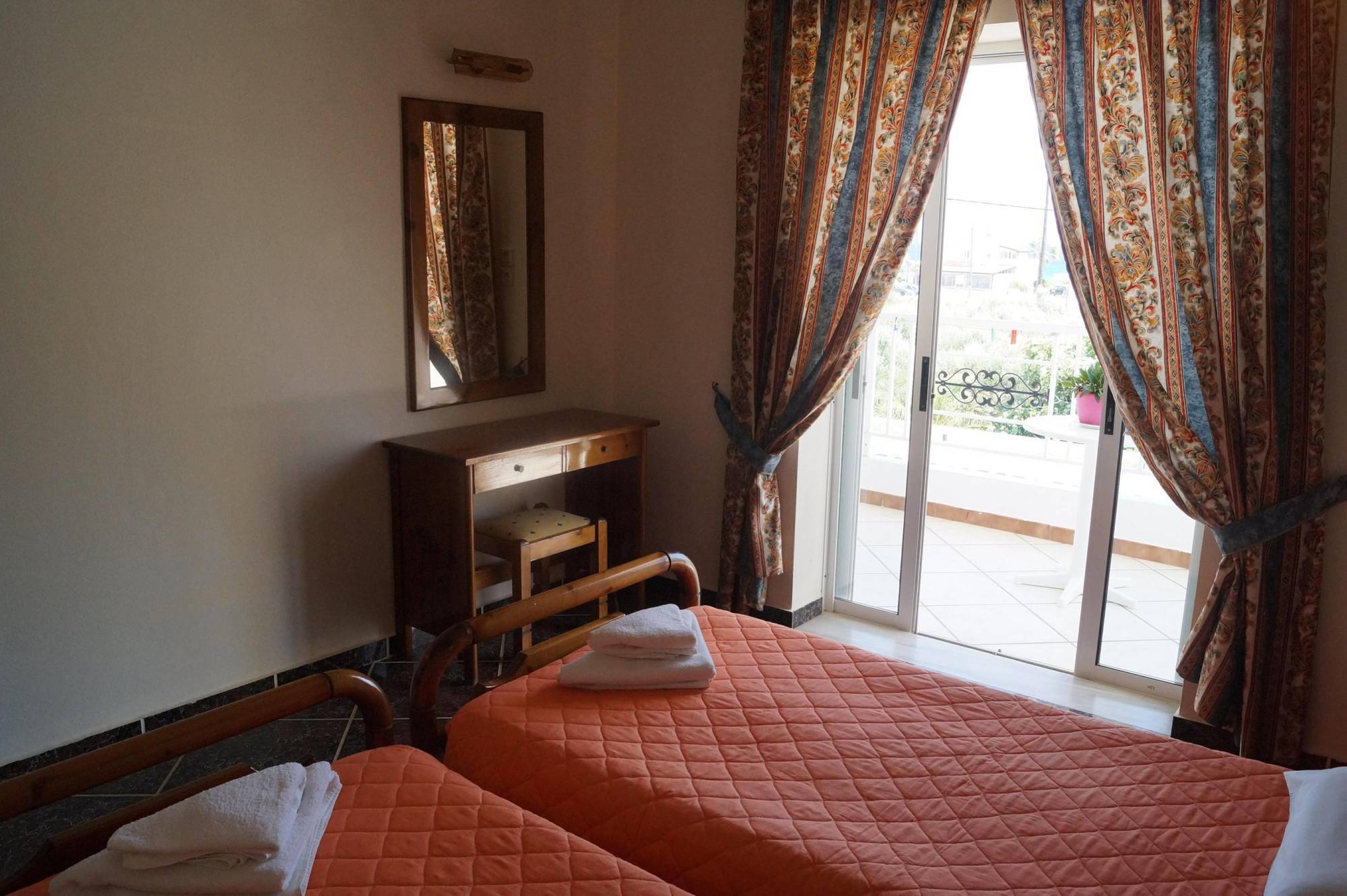 Eleni Hotel Kéfalos Buitenkant foto